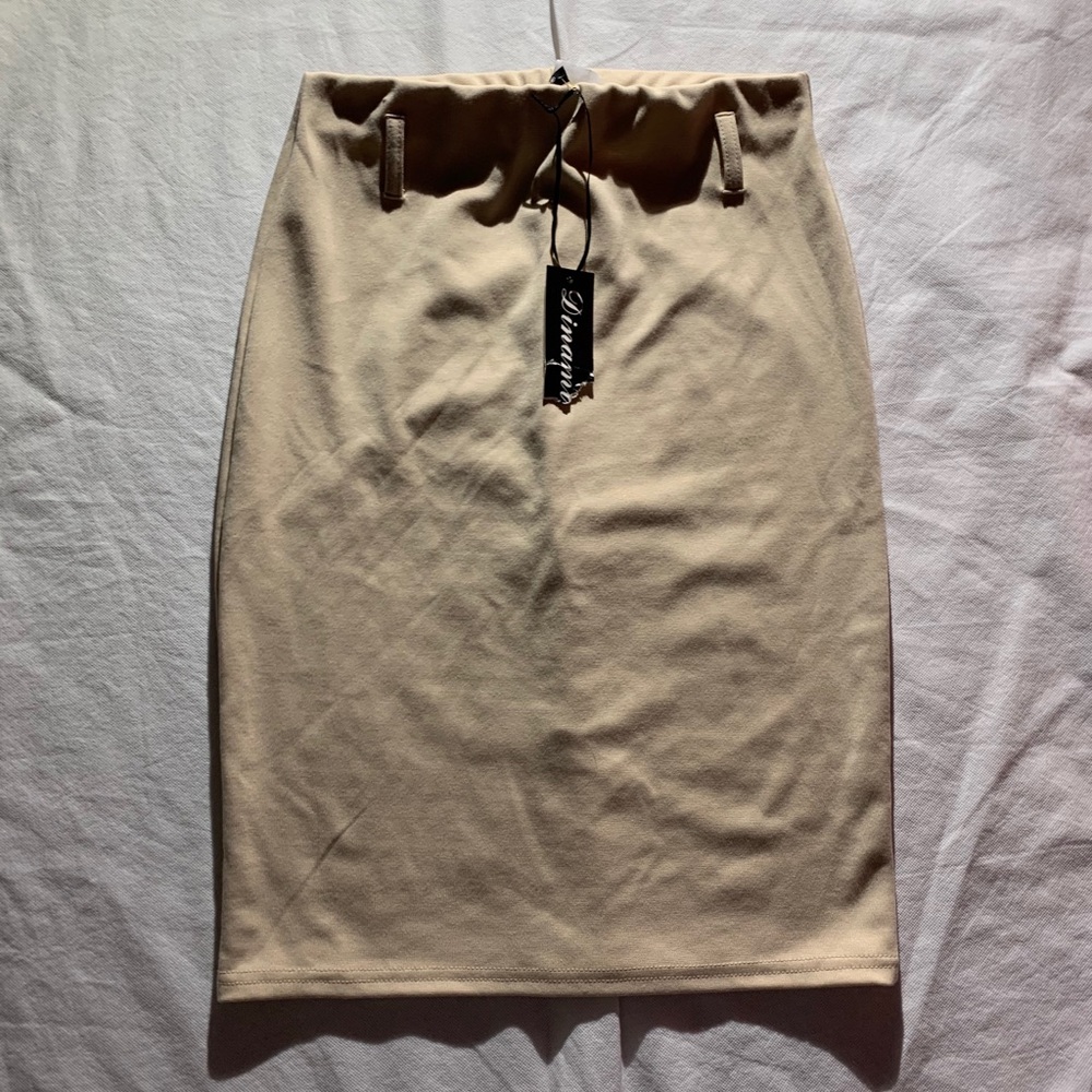 Dinamit Size L Pull On Skirt Tan Length 23” Poly